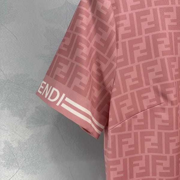 おすすめフェンディ オールオーバーロゴTシャツ コピー2色 feq85988
